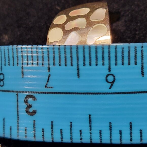 Vintage Silver and Mother of Pearl Ring Size 9 - Picture 13 of 15